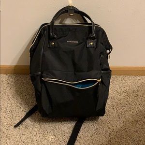 Professional laptop backpack